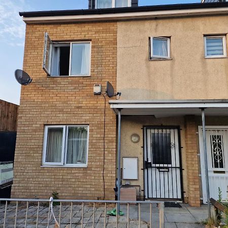 לונדון Mile End Budget Guesthouse מראה חיצוני תמונה